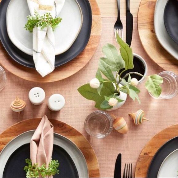 ❤️ MAGNOLIA Salt and Pepper shakers ❤️NWT - Picture 5 of 5